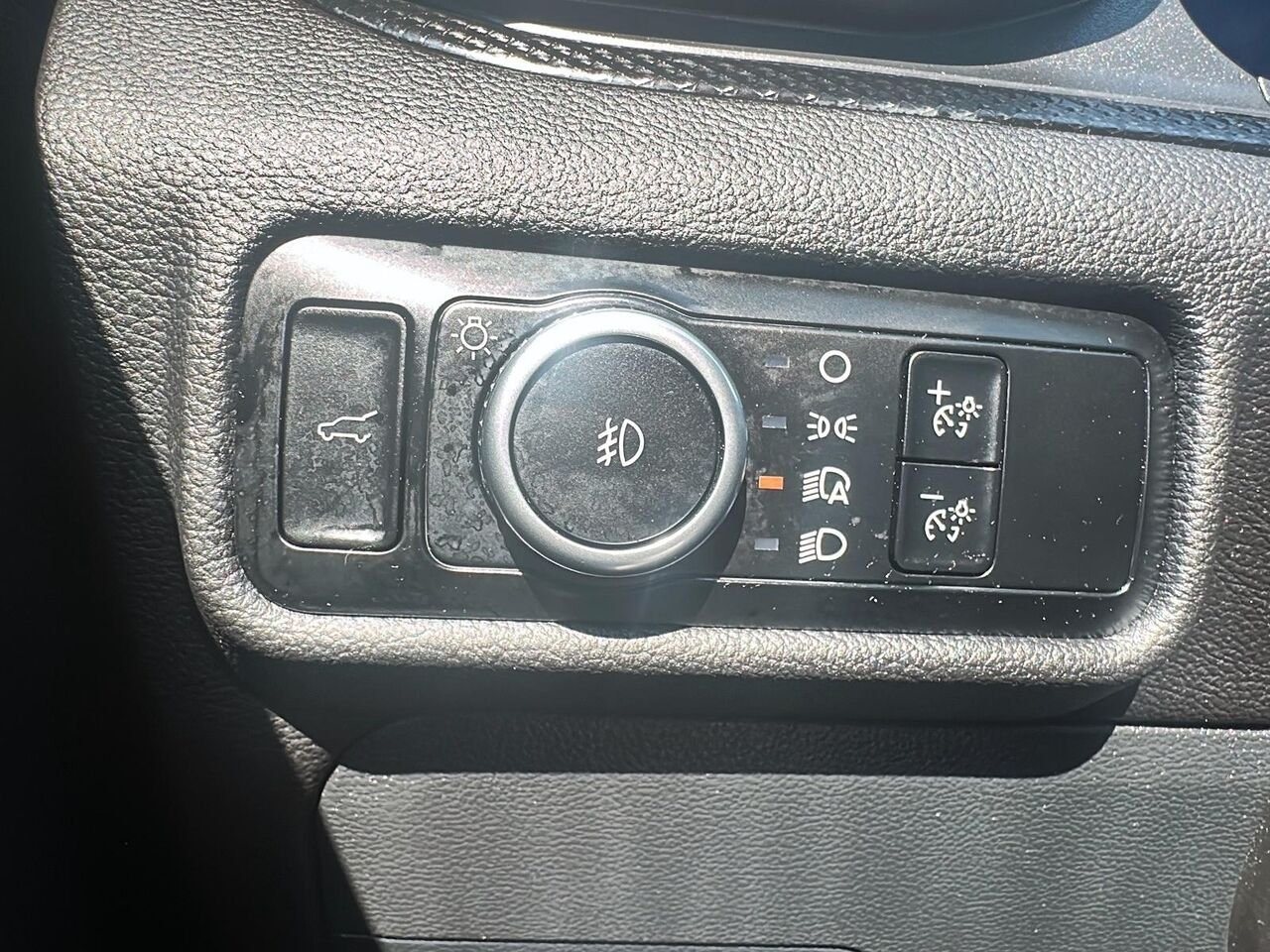 2024 Ford Explorer White Rouyn-Noranda - photo #17