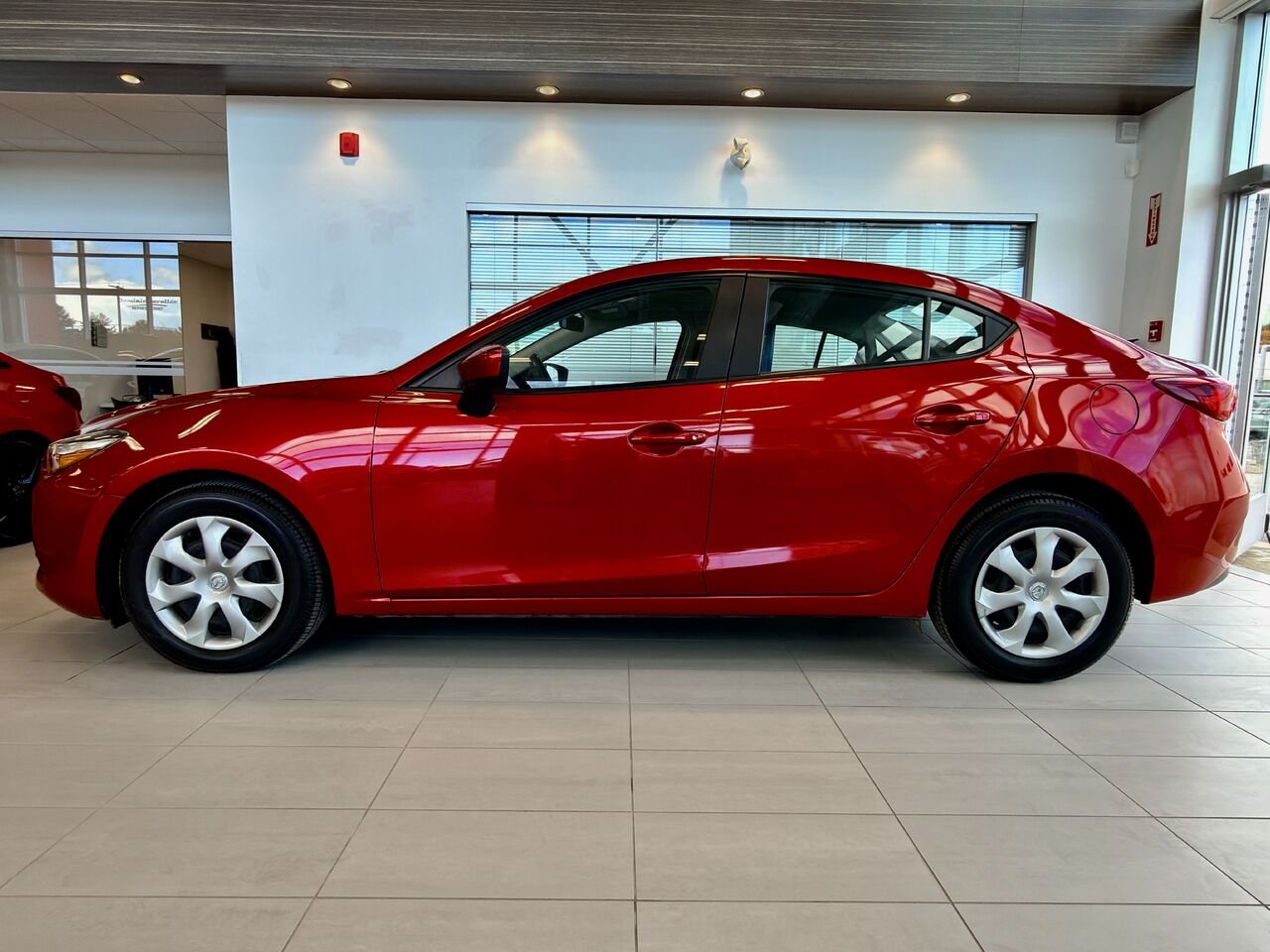 2018 Mazda Mazda3 Red Notre-Dame-des-Prairies - photo #7