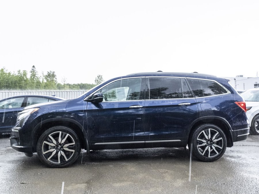 2020 Honda Pilot Touring 7-Passenger AWD Blue