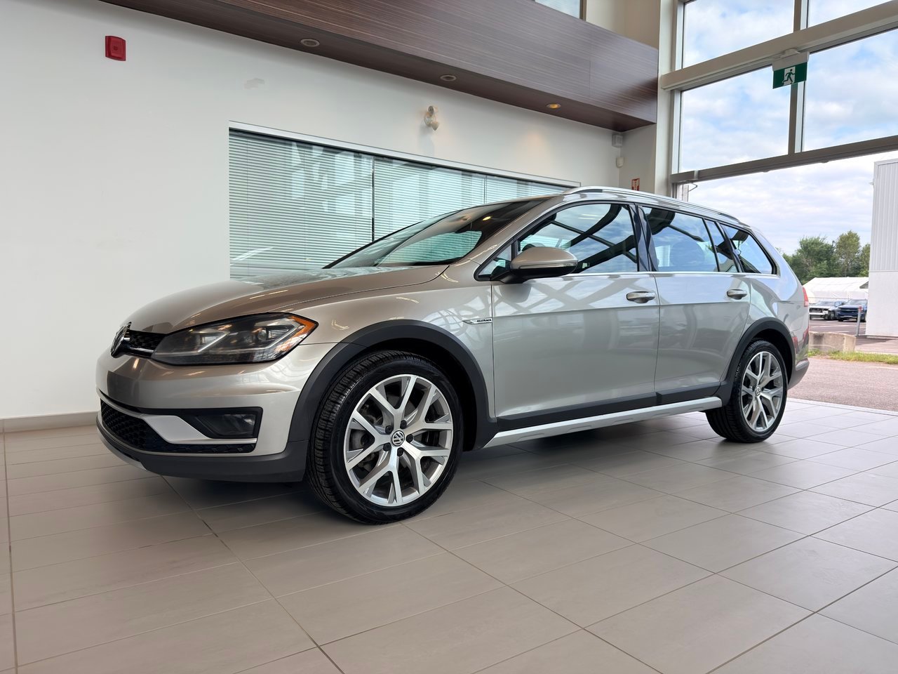 Volkswagen Golf Alltrack 2019 Gris Notre-Dame-des-Prairies - photo #3