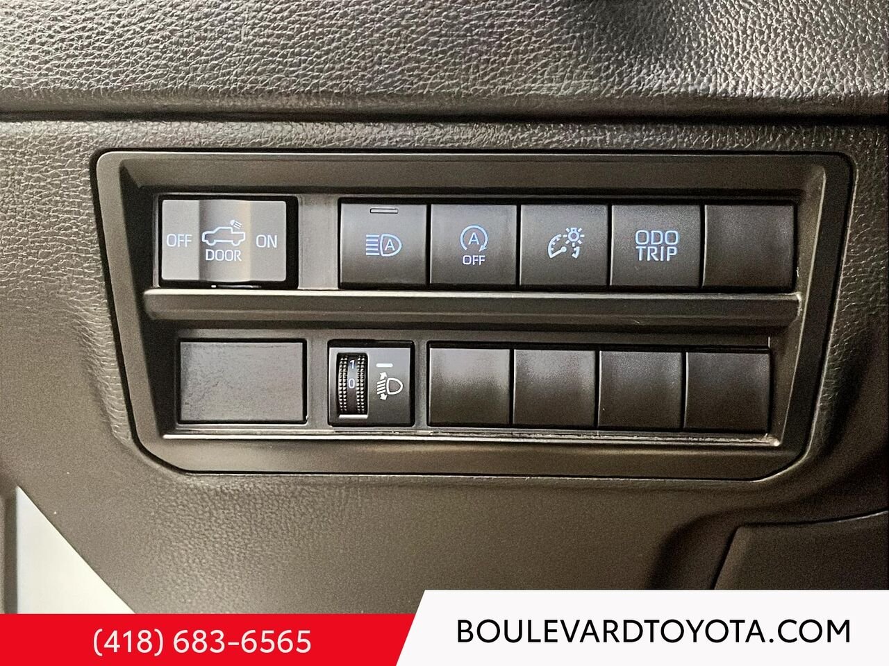 2023 Toyota Tundra 531789-32 | SR DOUBLE CAB, 4x4 White Québec - photo #10