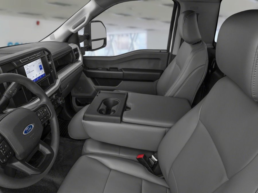 2026 Ford Super Duty F-250 SRW XL cabine simple 4RM caisse de 8 pi Oxford White