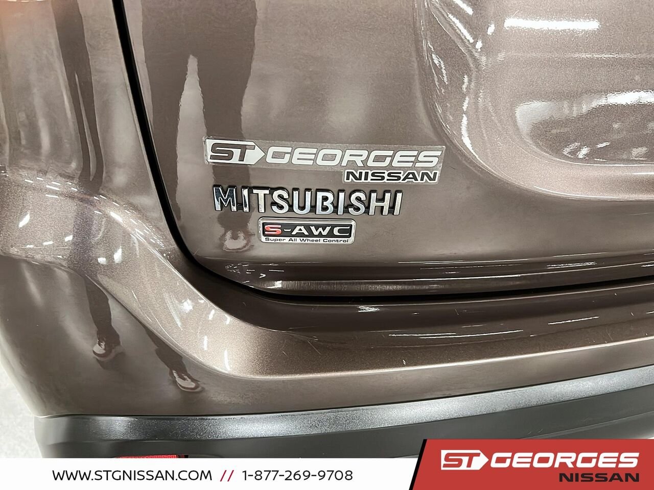 Mitsubishi Outlander GT 2016 Bronze Saint-Georges - photo #15
