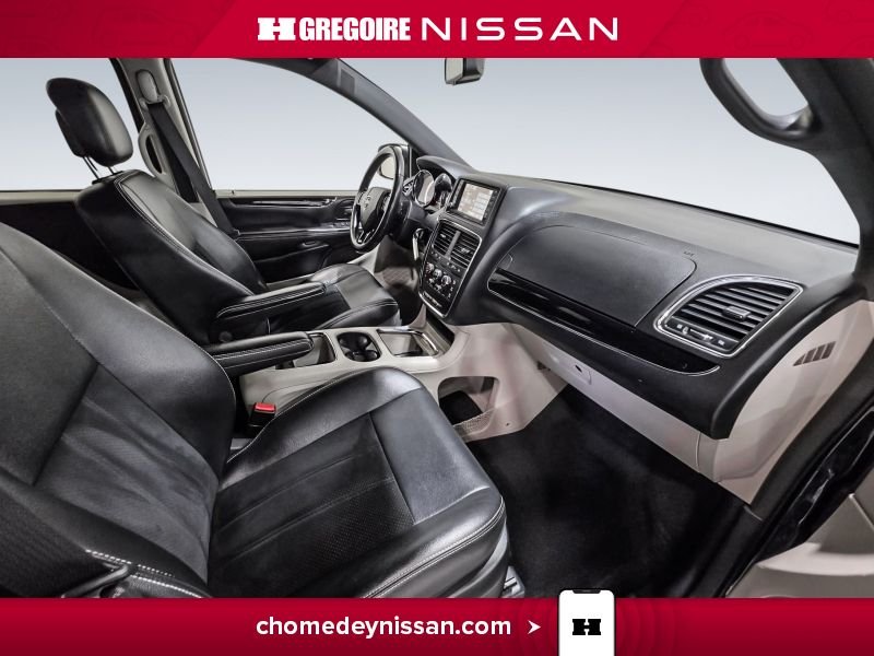 2017 Dodge GR Caravan Black Laval - photo #22