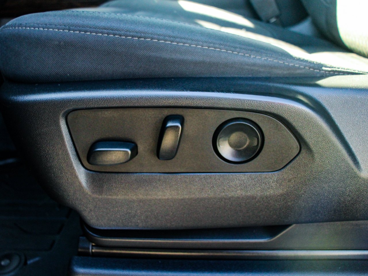 2022 GMC Sierra 1500 4WD Crew Cab 147 Elevation White Sherwood Park - photo #14
