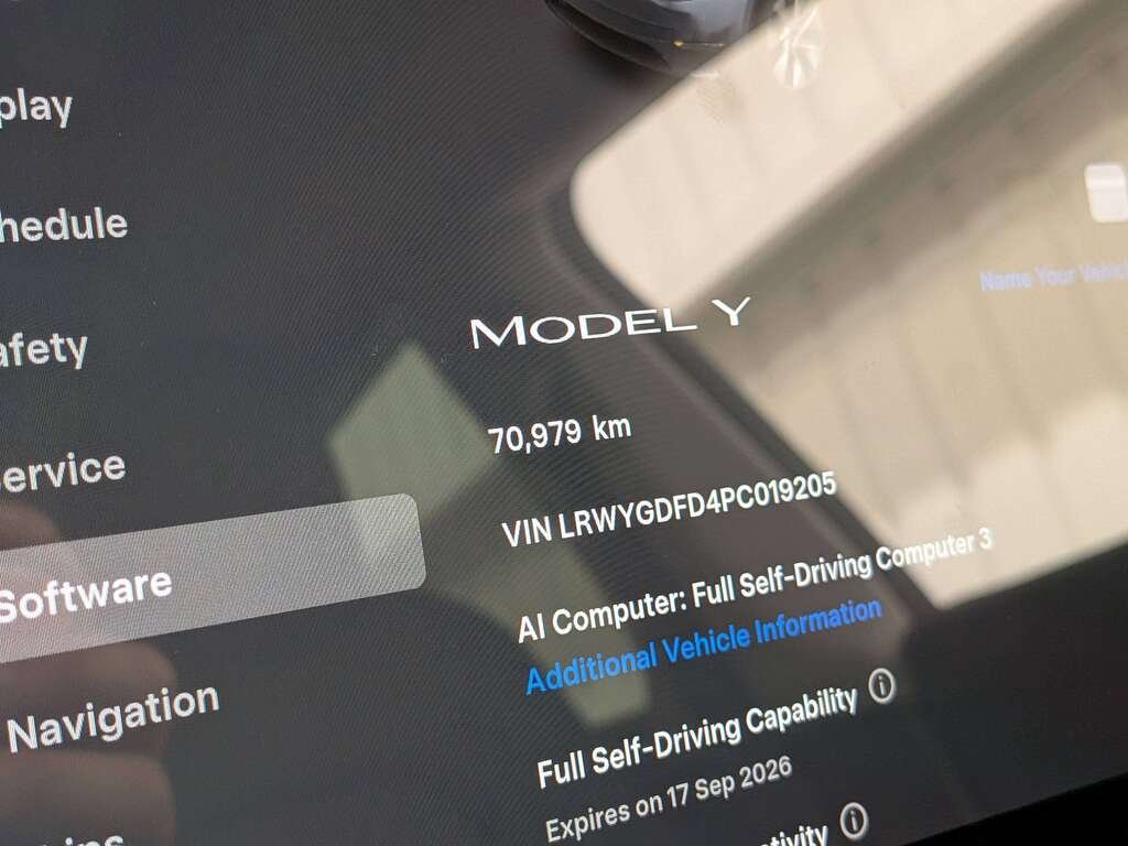 Tesla Model Y RWD 2023 Gris Val-David - photo #18