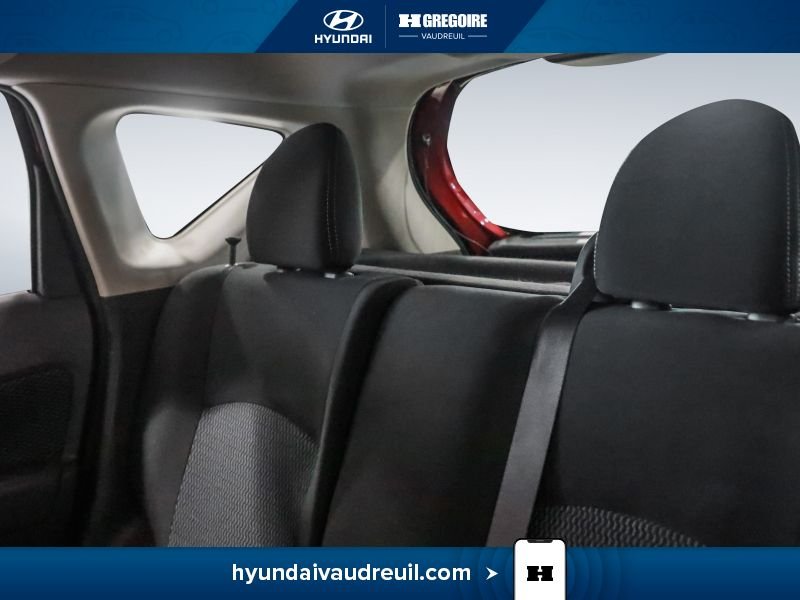 2016 Nissan Versa Note Red Blainville - photo #18
