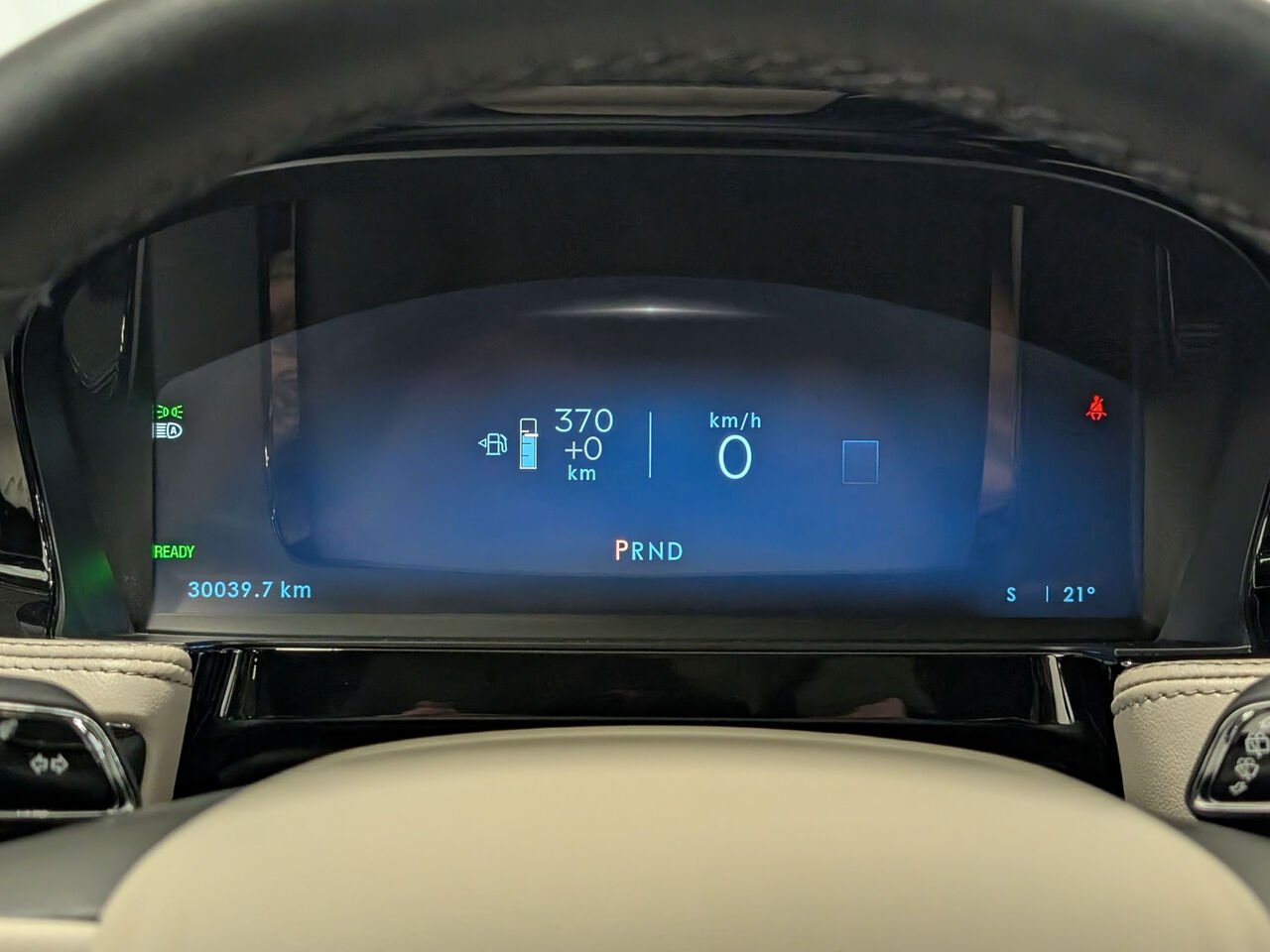 2025 Lincoln CORSAIR Grand Touring Hybrid AWD White Sherbrooke - photo #15