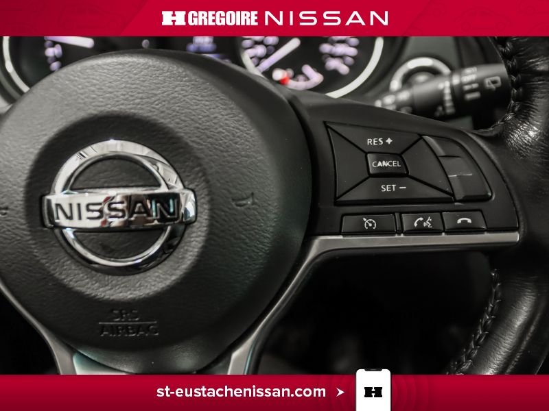 2017 Nissan Qashqai Red Laval - photo #17