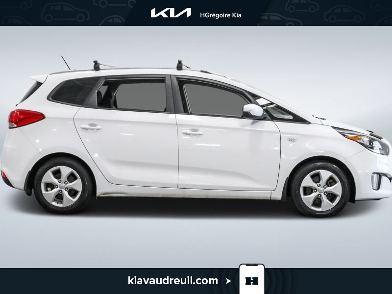 2014 Kia Rondo White Laval - photo #7