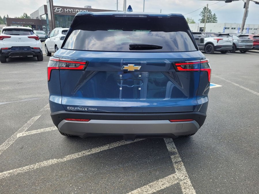 2027 Chevrolet Equinox LT 4 portes à transmission intégrale avec 2LT Lakeshore Blue Metallic