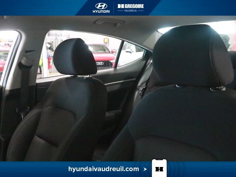 Hyundai Elantra 2018 Argent Laval - photo #13