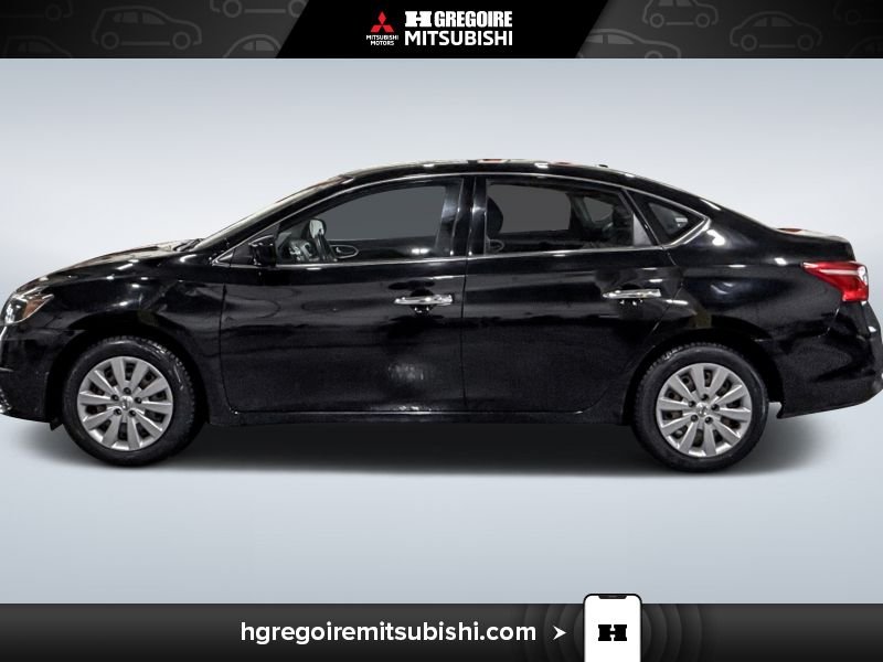 2018 Nissan Sentra Black Blainville - photo #4