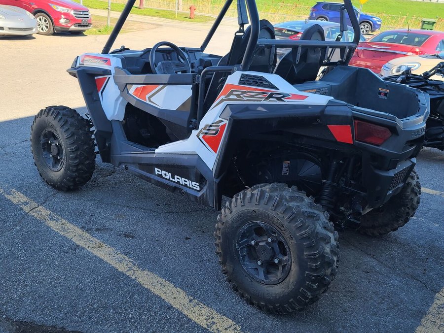 2020 polaris rzr 2020 Red