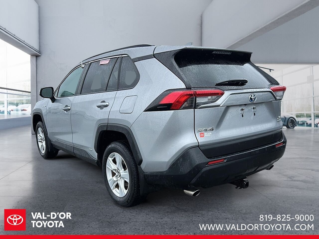 Toyota RAV4 XLE hybride 2019 Ciel argent métallisé Val-d'Or - photo #3