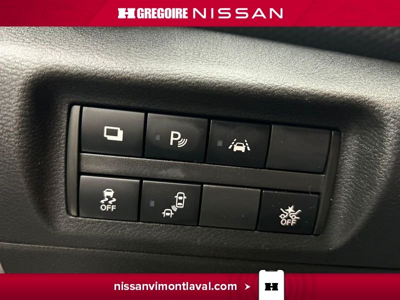2021 Nissan Kicks White Saint-Eustache - photo #17