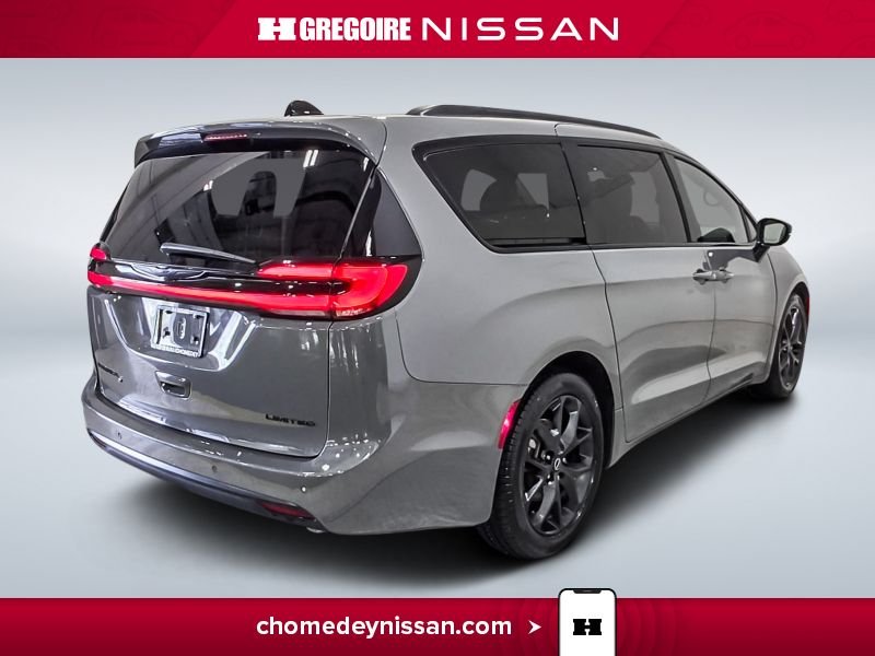 2025 Chrysler Pacifica Grey Saint-Eustache - photo #10