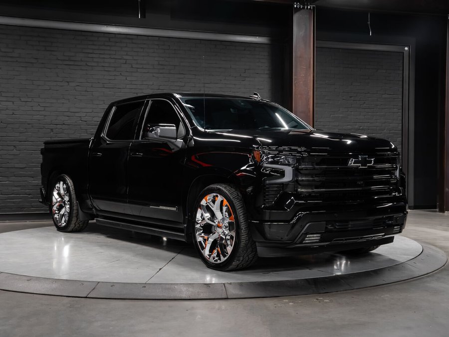 2024 Chevrolet Silverado 1500 High Country Black