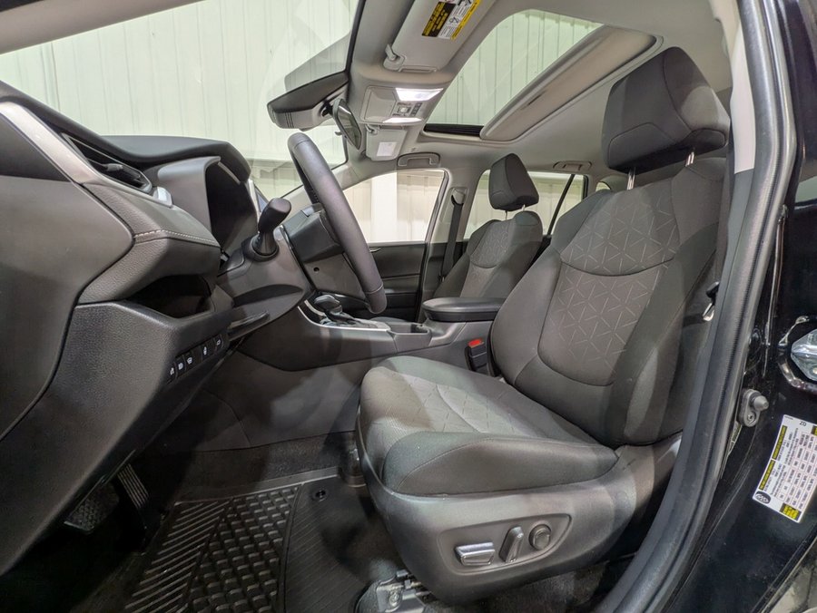 Toyota RAV4 XLE AWD 2024 Gris