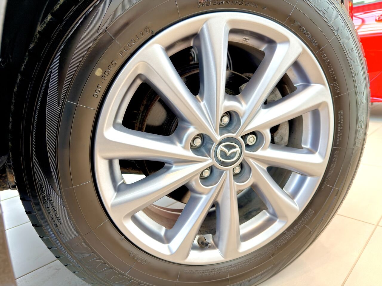 2023 Mazda CX-5 Grey Notre-Dame-des-Prairies - photo #10