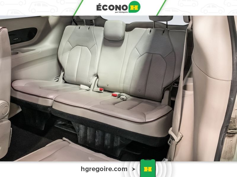 2017 Chrysler Pacifica White Blainville - photo #19