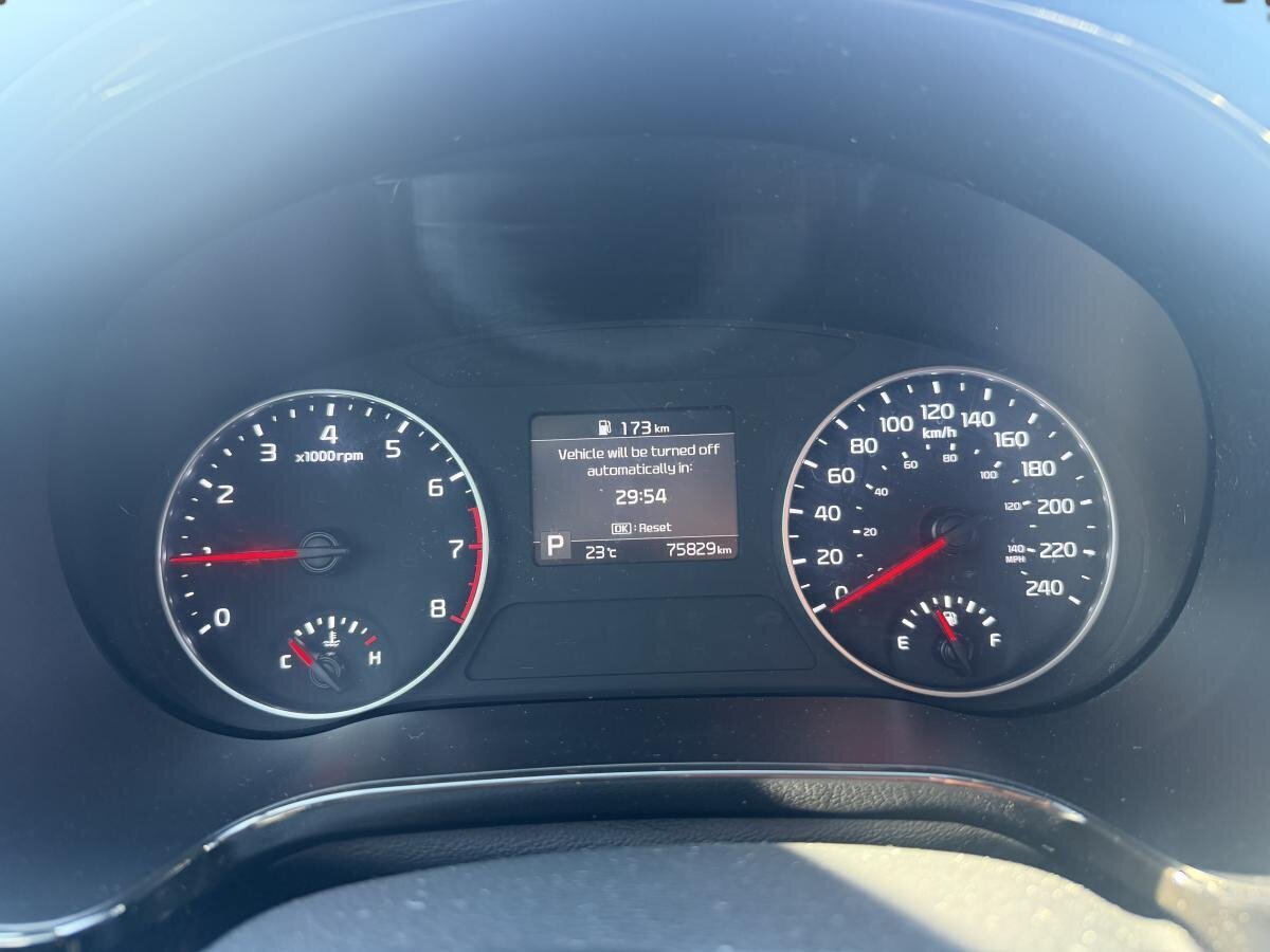 2021 Kia Seltos Black  - photo #11