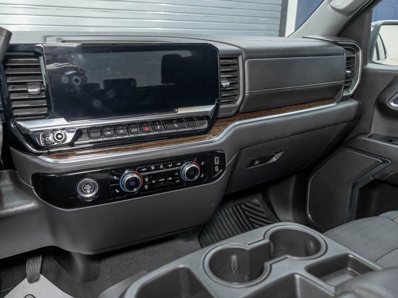 GMC Sierra 1500 SLE X31 CREW 4X4 DIESEL *NAV* SIÈGES CHAUF CARPLAY 2024 Blanc Saint-Jérôme - photo #19