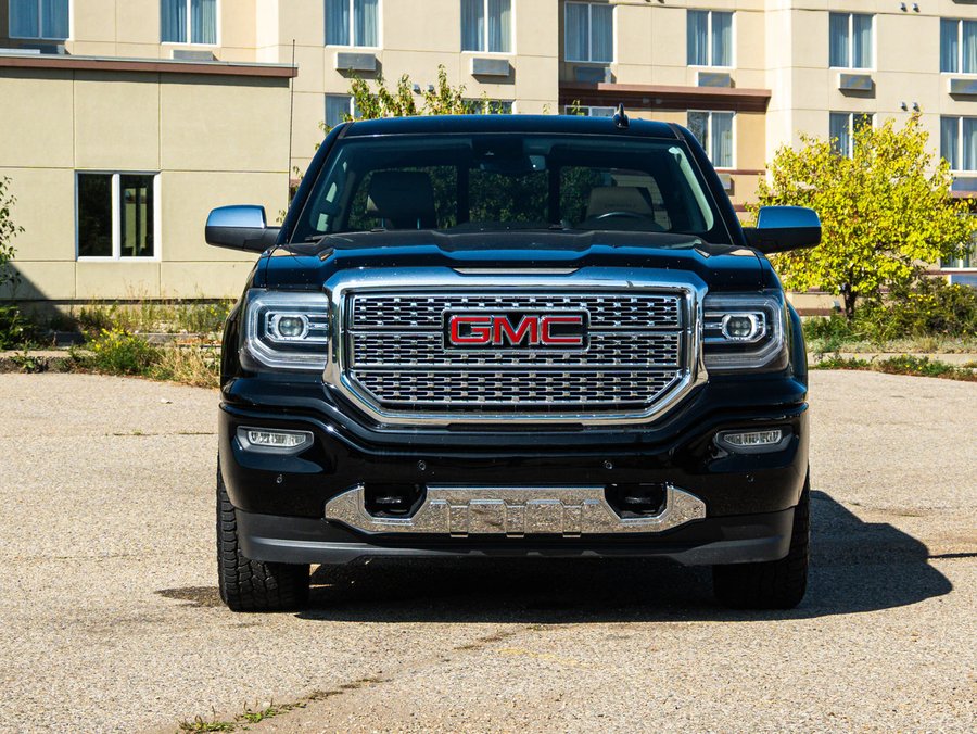 2017 GMC Sierra 1500 Denali 6.2L | Tonneau Cover Black