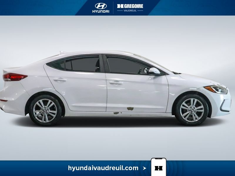 2018 Hyundai Elantra White Blainville - photo #12