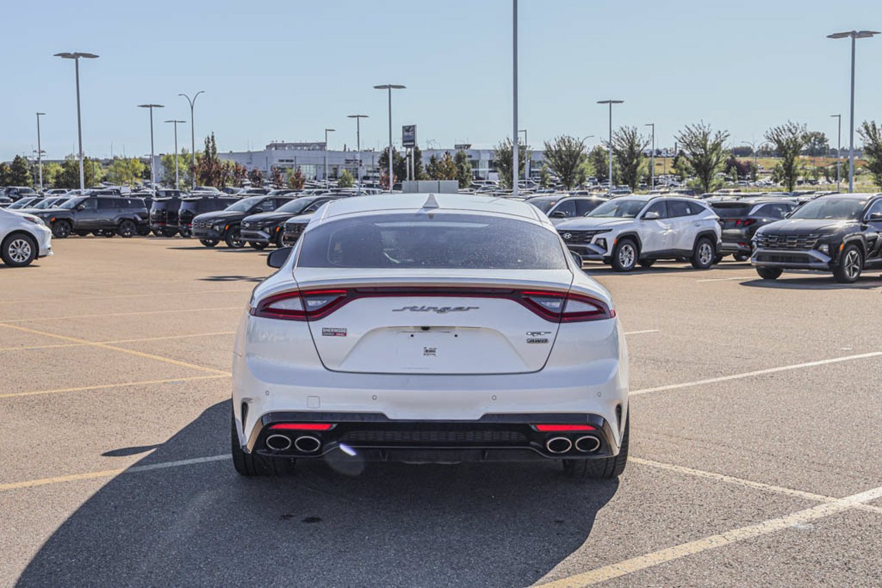 2018 Kia Stinger GT Limited AWD White Sherwood Park - photo #7
