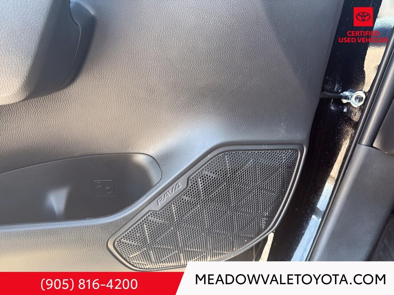 2025 Toyota RAV4 Bluetooth Black Mississauga - photo #11