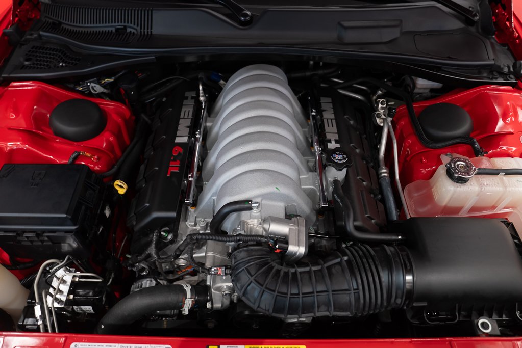 Dodge Challenger Coupé 2 portes SRT8 MANUAL *PRICE IN USD* 2010 Rouge Kirkland - photo #12