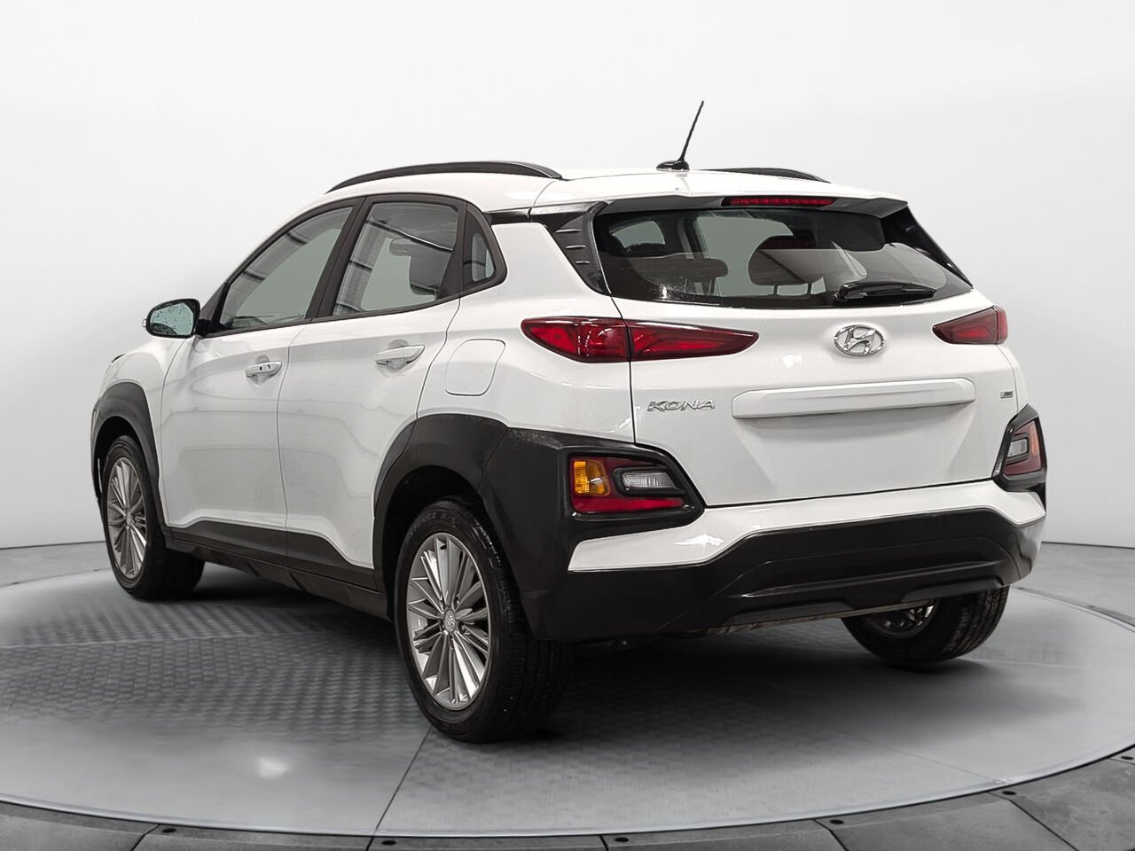 Hyundai KONA AWD 2.0L Preferred Sièges et Volant Chauffants 2020 Blanc Sherbrooke - photo #3