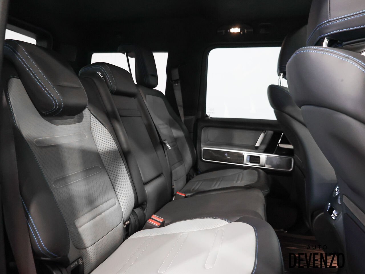 2025 Mercedes-Benz Classe-G Blue Saint-Eustache - photo #13
