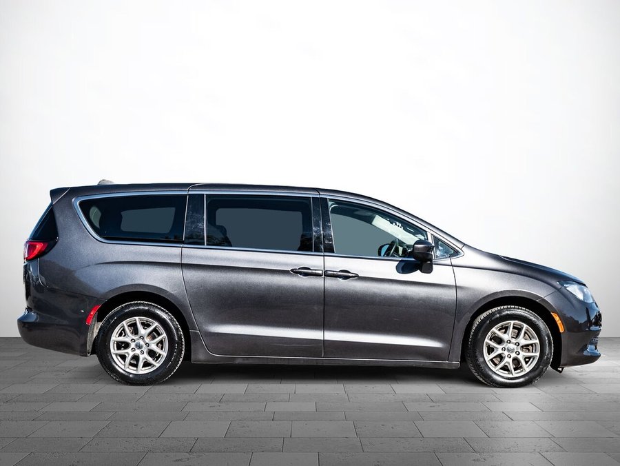 2023 Chrysler Grand Caravan SXT 7 PLACES STOW N GO VOLANT CHAUFFANT ANTIVOL Silver