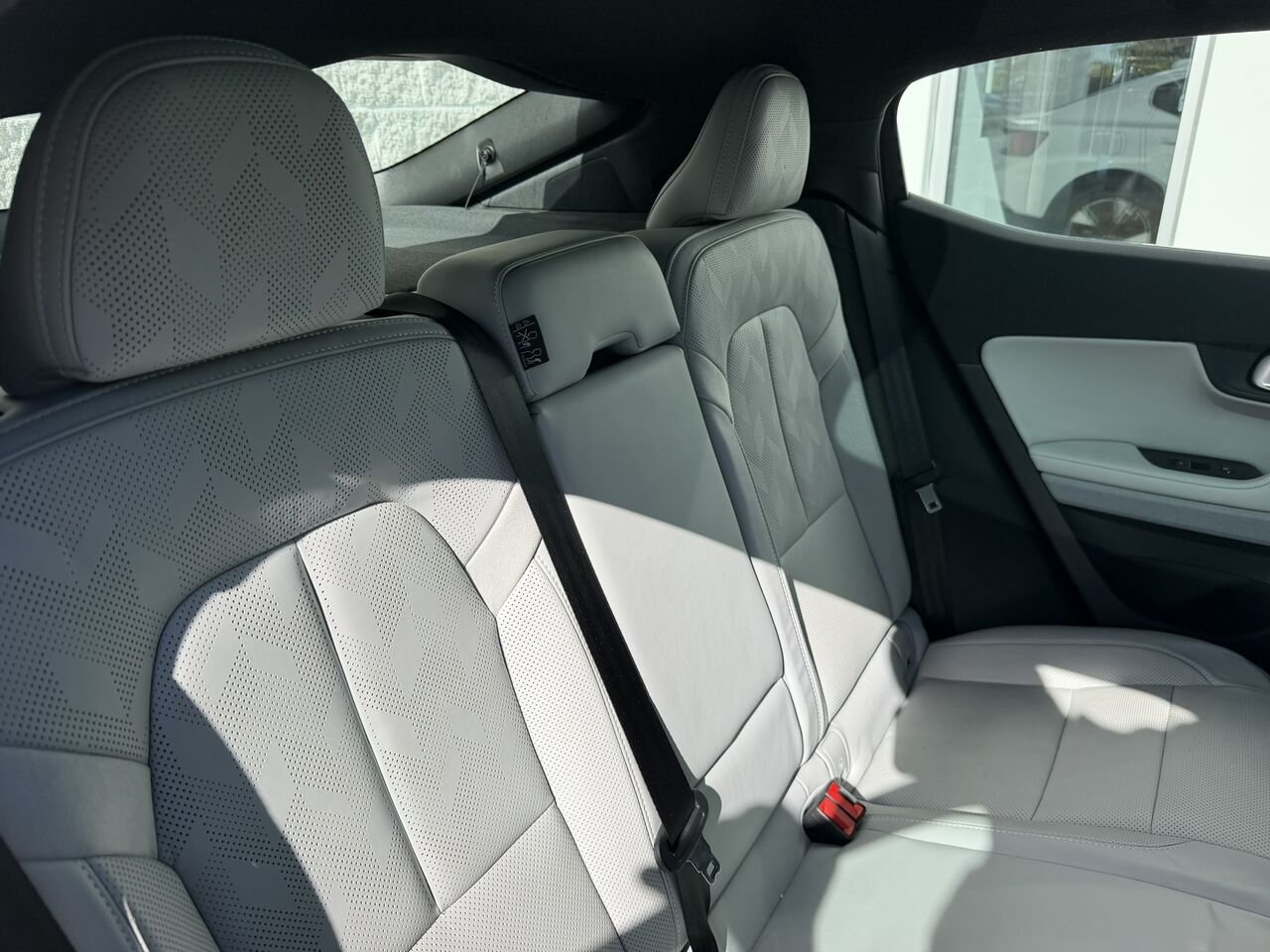 Polestar 2 LONG RANGE AWD 2024 Gris Laval - photo #6
