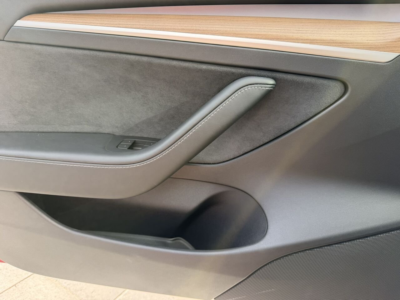 Tesla Model 3 LONG RANGE AWD 2023 Rouge Laval - photo #23
