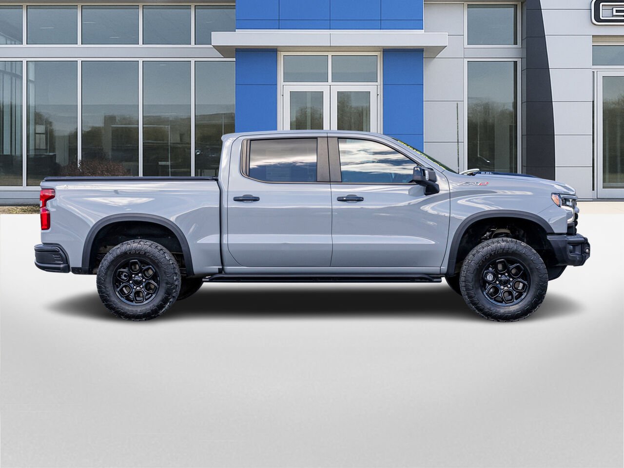 Chevrolet Silverado 1500 ZR2 cabine multiplace 4RM 2024 Gris Châteauguay - photo #5