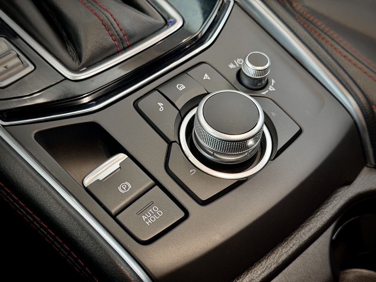 2023 Mazda CX-5 Grey Notre-Dame-des-Prairies - photo #29