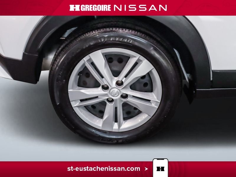 2024 Nissan Kicks White Laval - photo #14