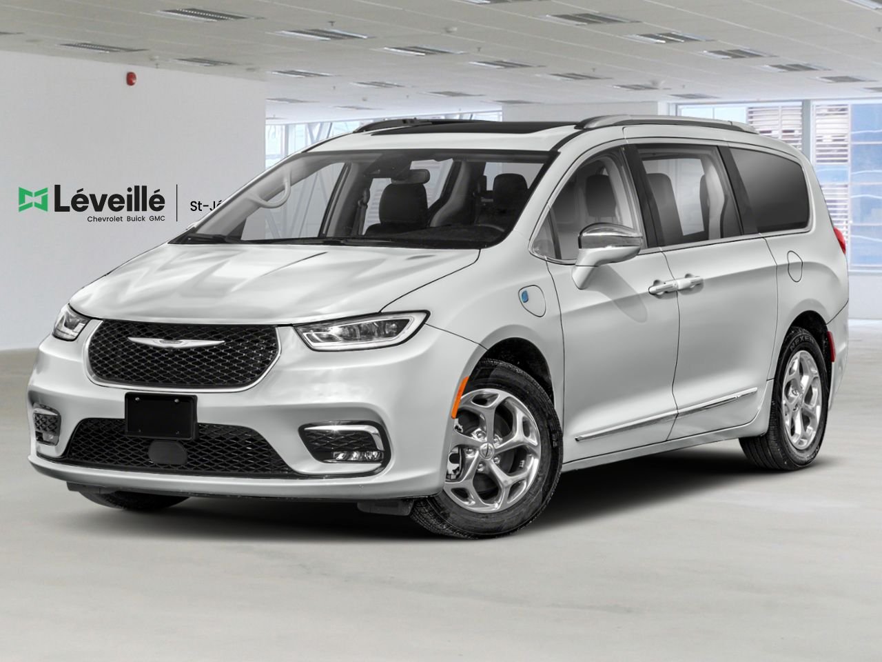 CHRYSLER Pacifica Hybrid TOURING L 2022 Blanc éclatant Saint-Jérôme - photo #0