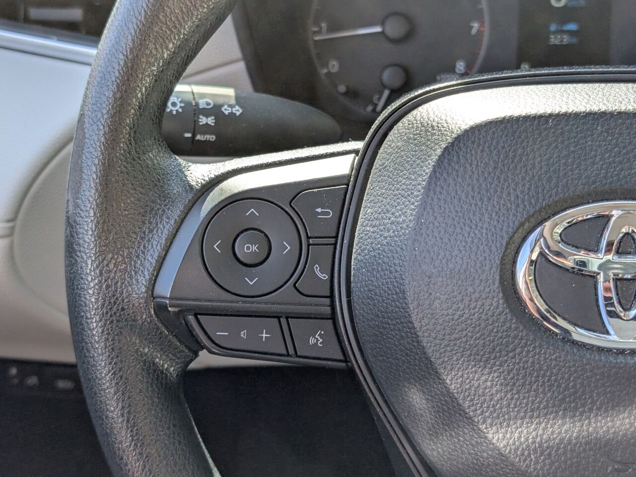 Toyota Corolla Cross LE/SIÈGES CHAUFFANTS/CAMÉRA DE RECUL/BLUETOOTH/AC/ 2024 Argent Sherbrooke - photo #14