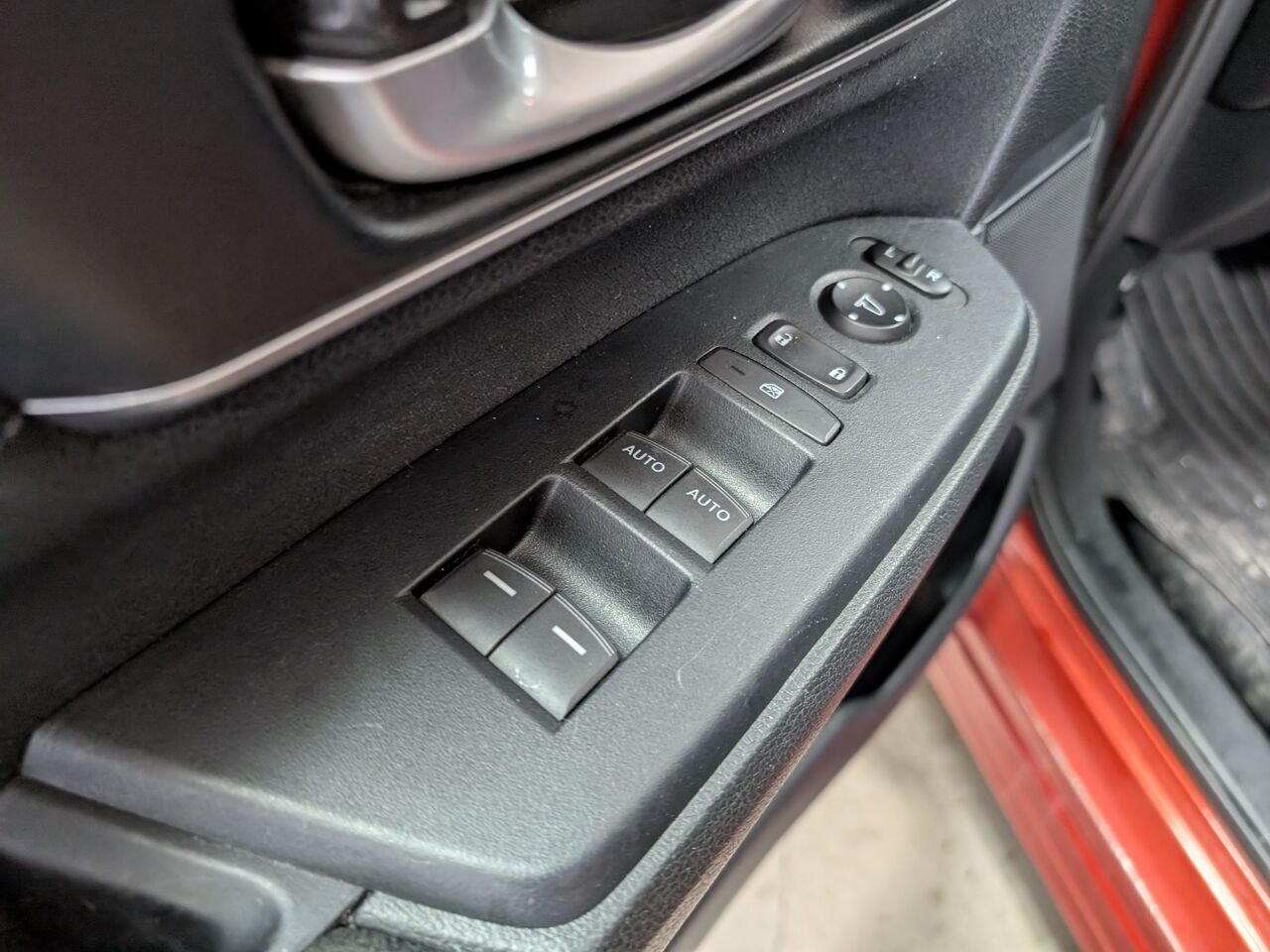 2019 Honda CR-V 2HKRW2H54KH134274 Red Sherbrooke - photo #9