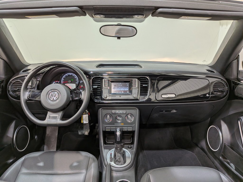 2016 Volkswagen Beetle Convertible 2dr Conv Denim Edition Black Val-David - photo #12