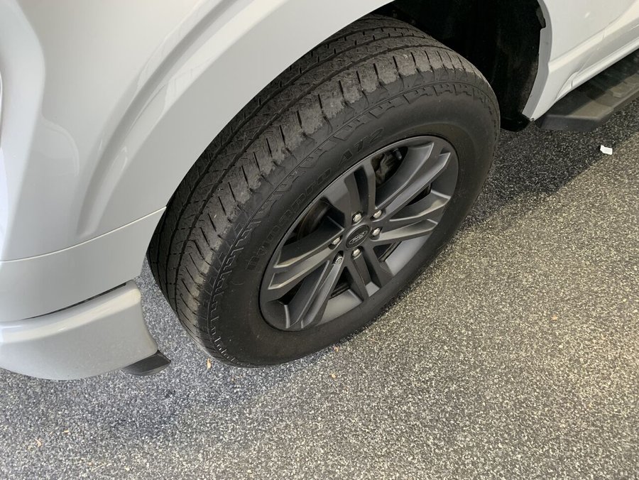 Ford F-150 2023 Gris