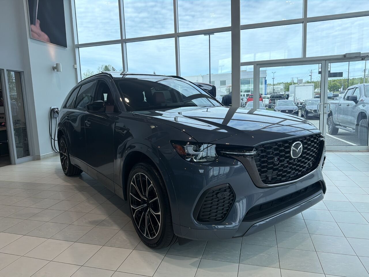 2026 MAZDA CX-70 PHEV Polymetal Grey Metallic Ste-Marie - photo #2