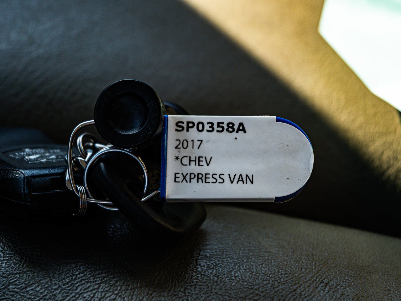 2017 Chevrolet Express Cargo Van RWD 2500 135 White Sherwood Park - photo #29
