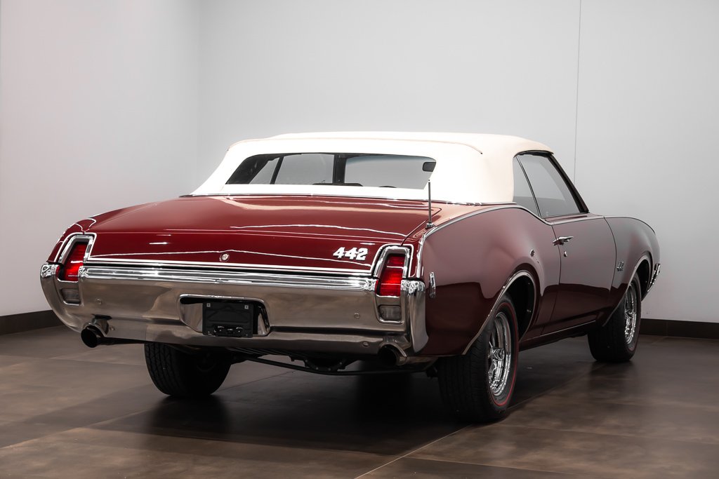 Oldsmobile 442 1969 Rouge Montréal - photo #4