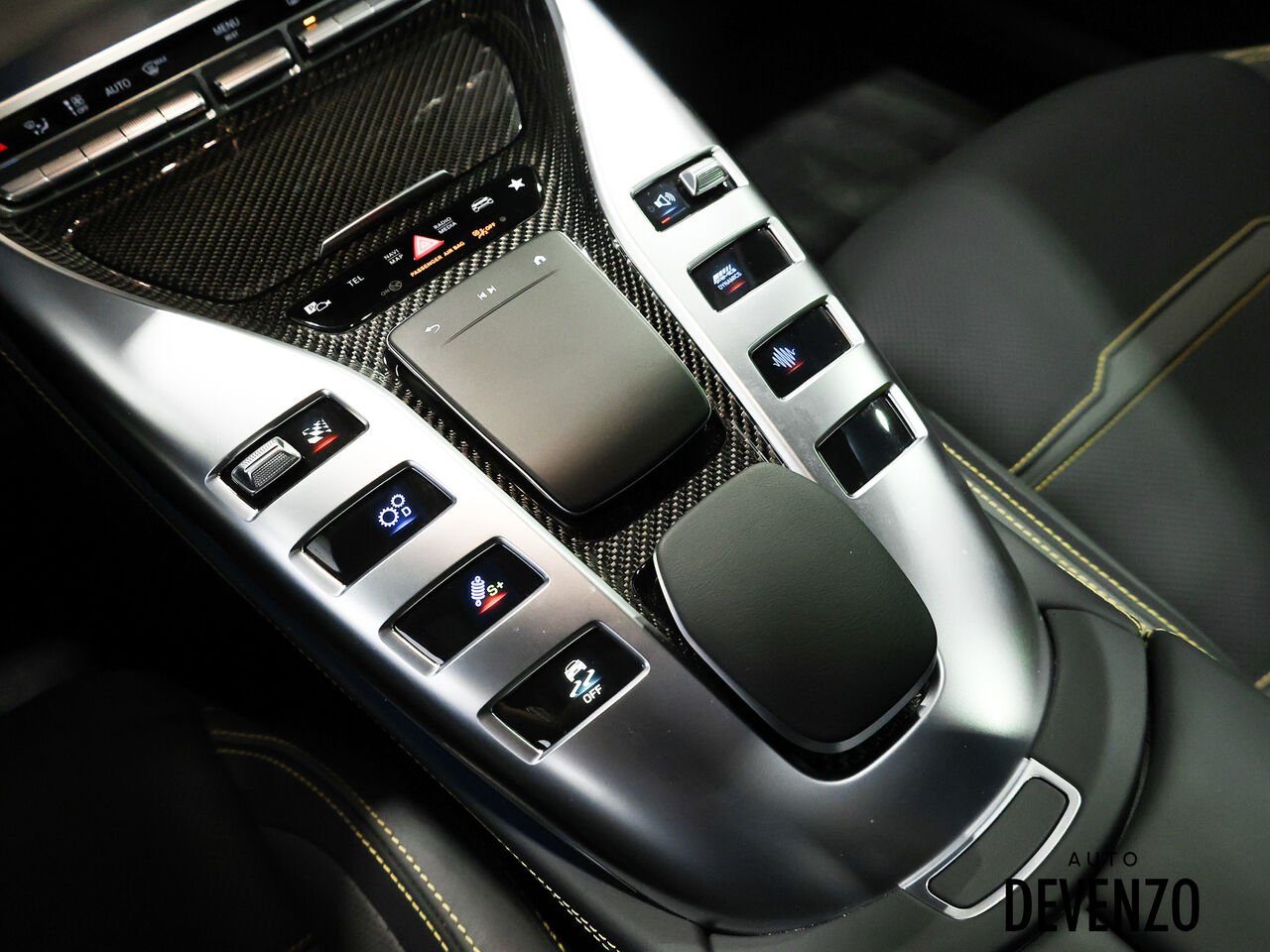 2024 Mercedes-Benz GT AMG Blue Saint-Eustache - photo #22