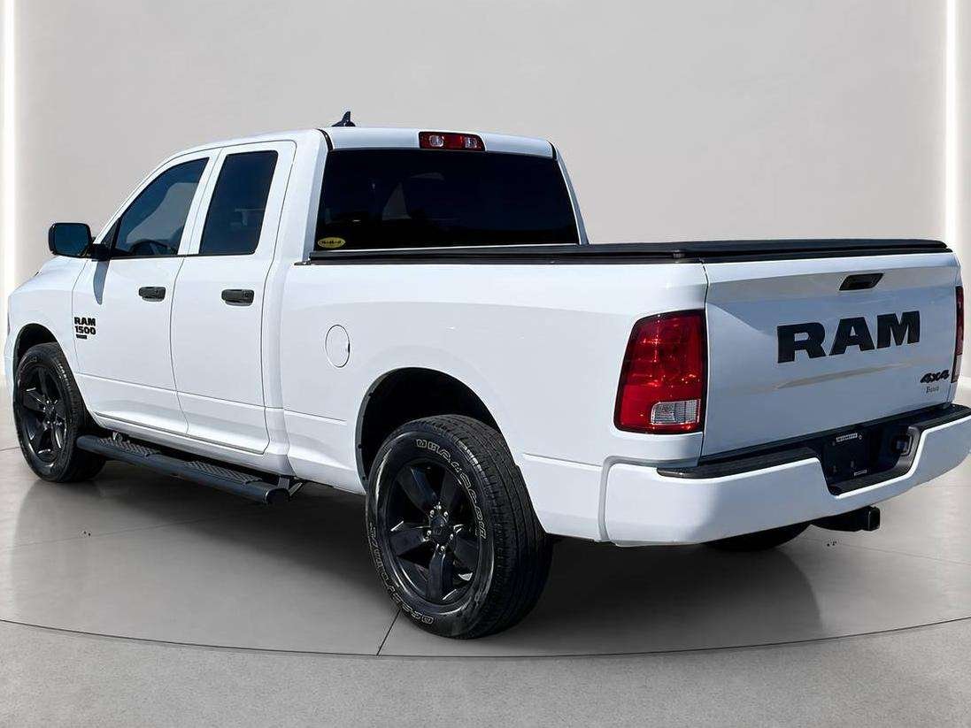 2022 Ram 1500 Express White Gatineau - photo #2